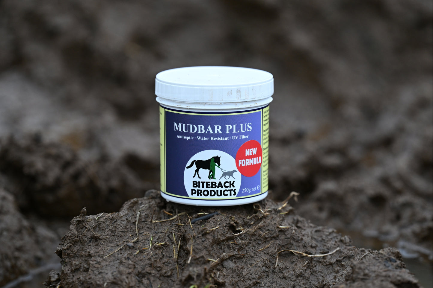 Mudbar Plus antiseptic mud cream for horses