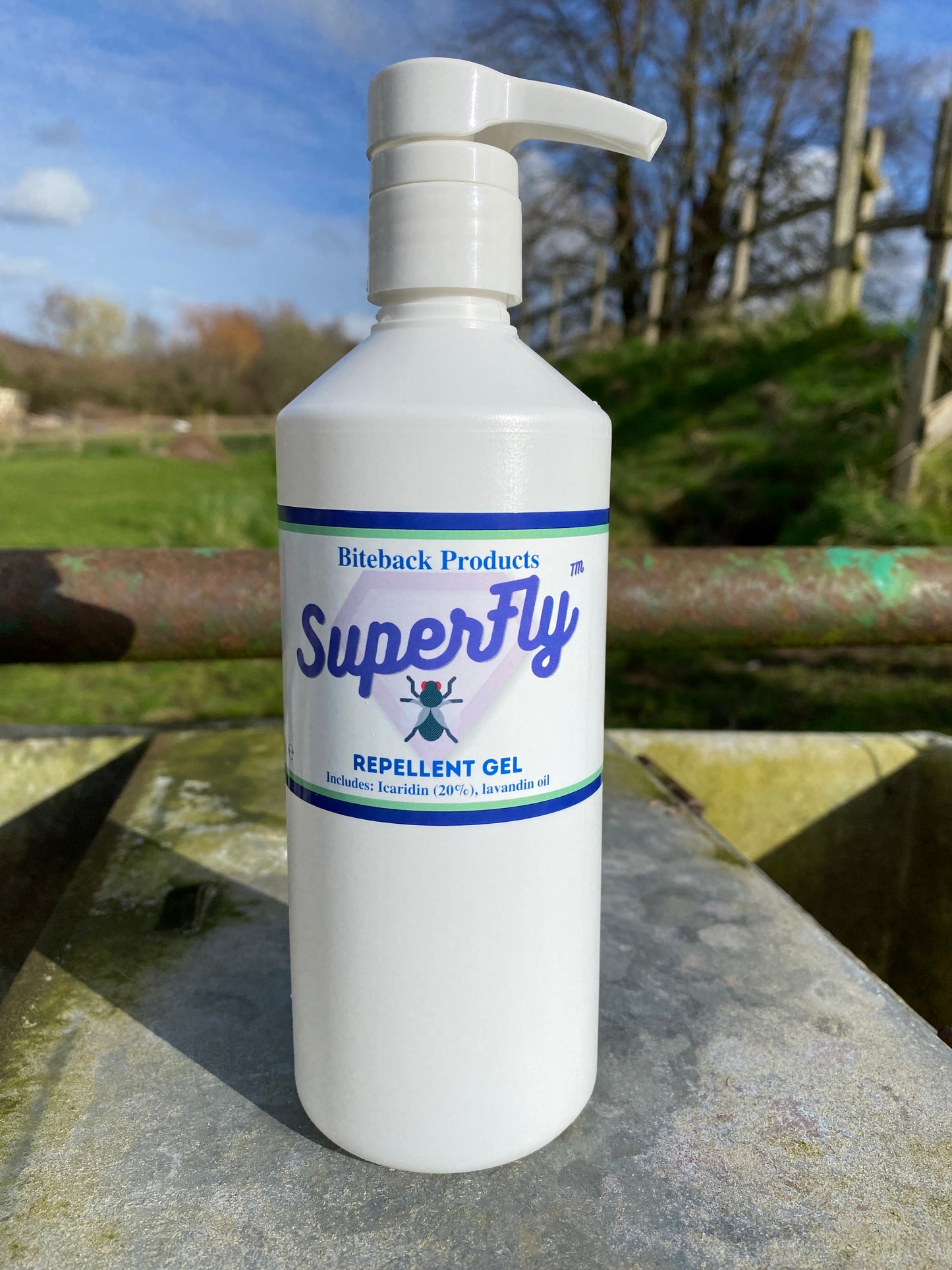 SuperFly is a crab fly and broad spectrum insect repellent for horses